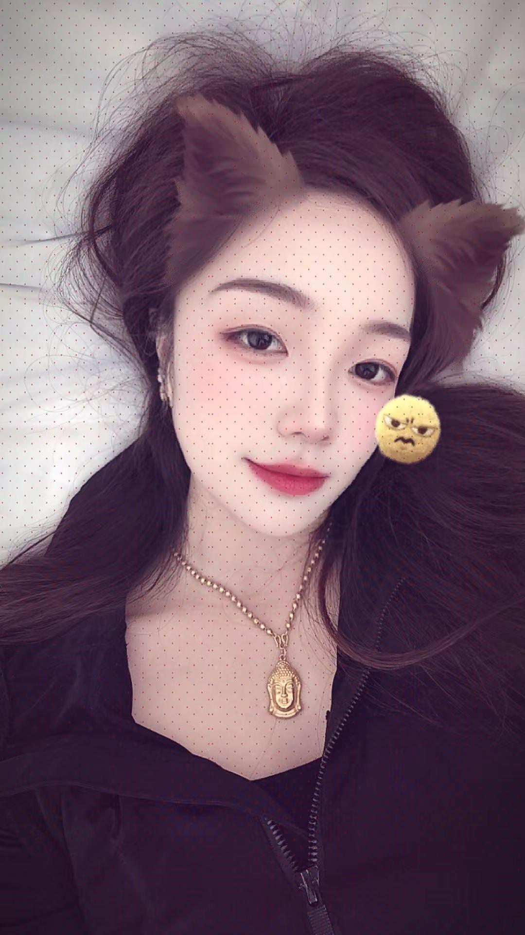 在这个爱意随风 互相试探的年代，希望大家的最后一张牌永远是真诚😊