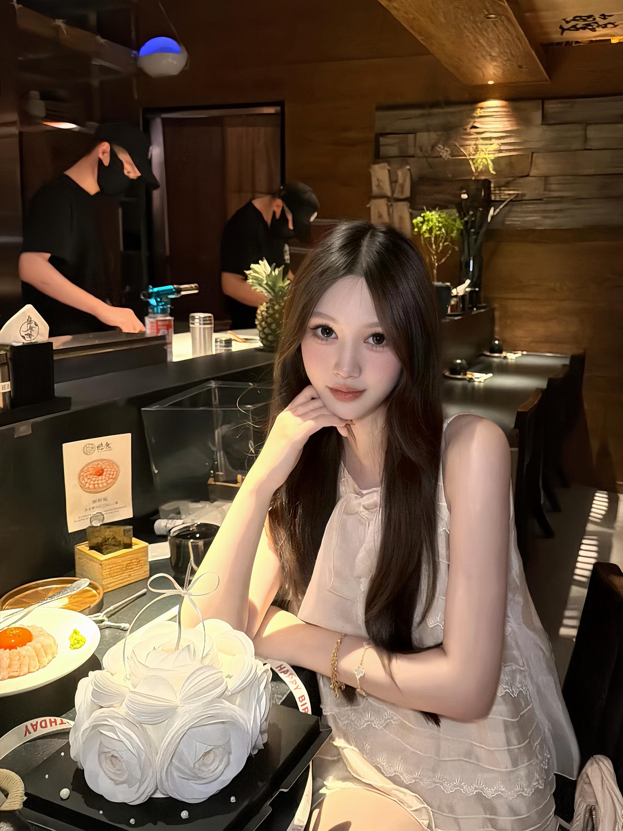 好久不见。