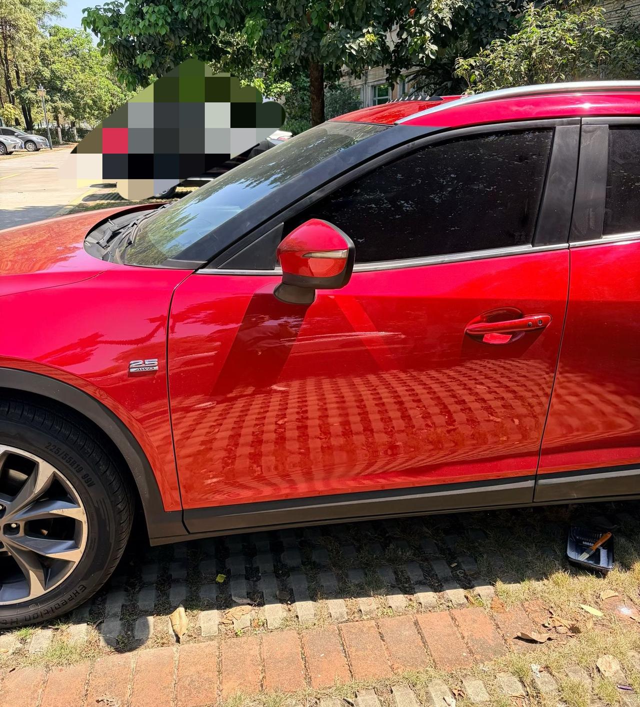 作为一个喜欢车的资深人士，
衷心的劝告那些第一次买车的小白，
以下几点是必须要注