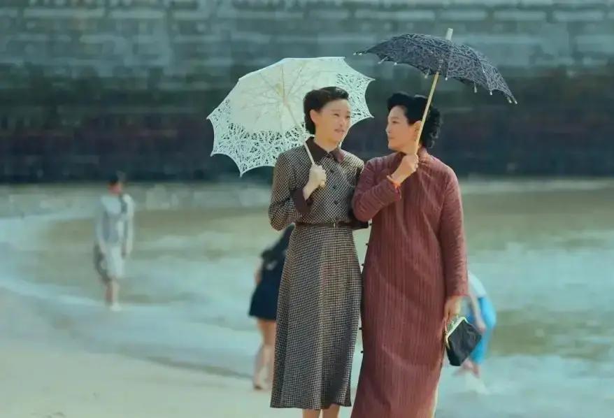 剧组差点报了警，因为女主角“失联”了。
 
找到吴越的时候，她正对着窗户发呆，魂