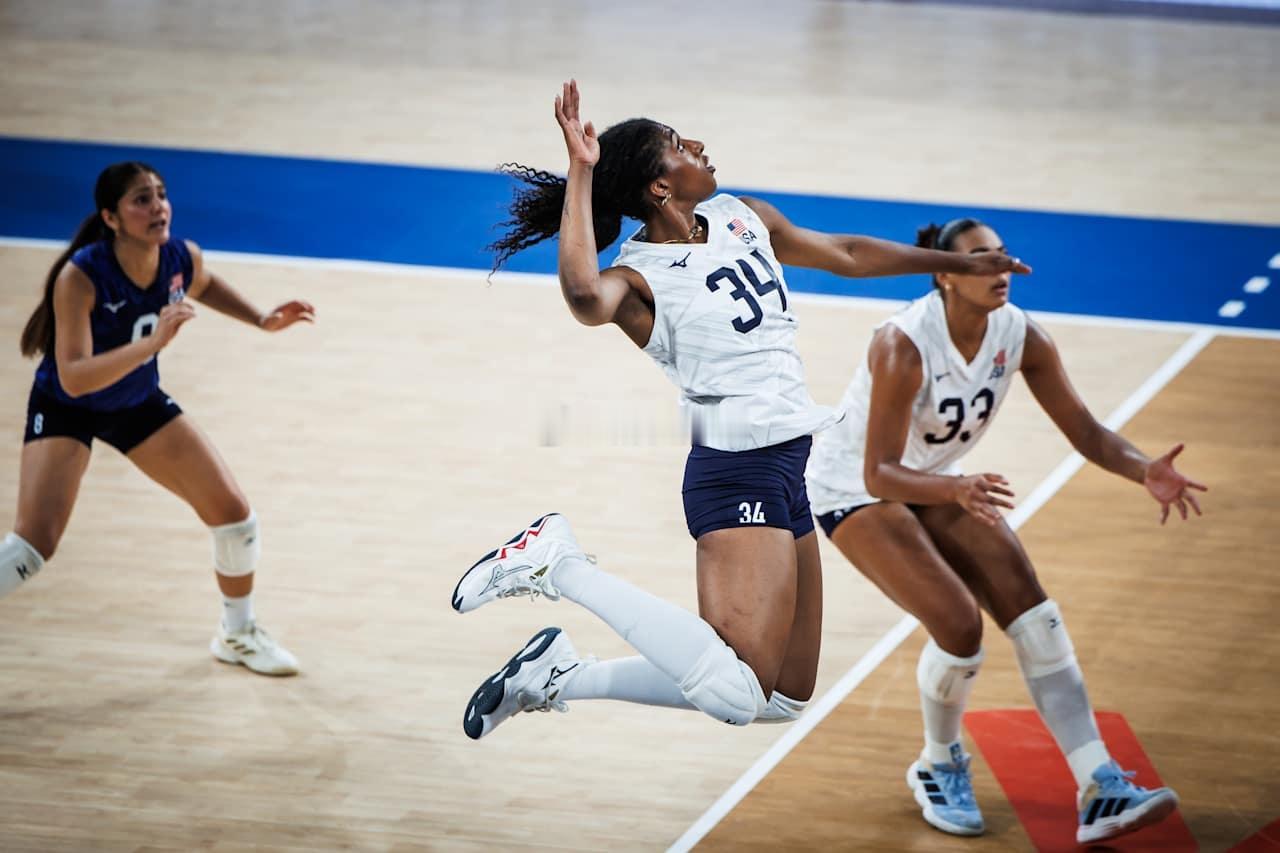 2026年世界女排联赛菲律宾帕西格站捷克女排vs美国女排第二局：12-25大比分
