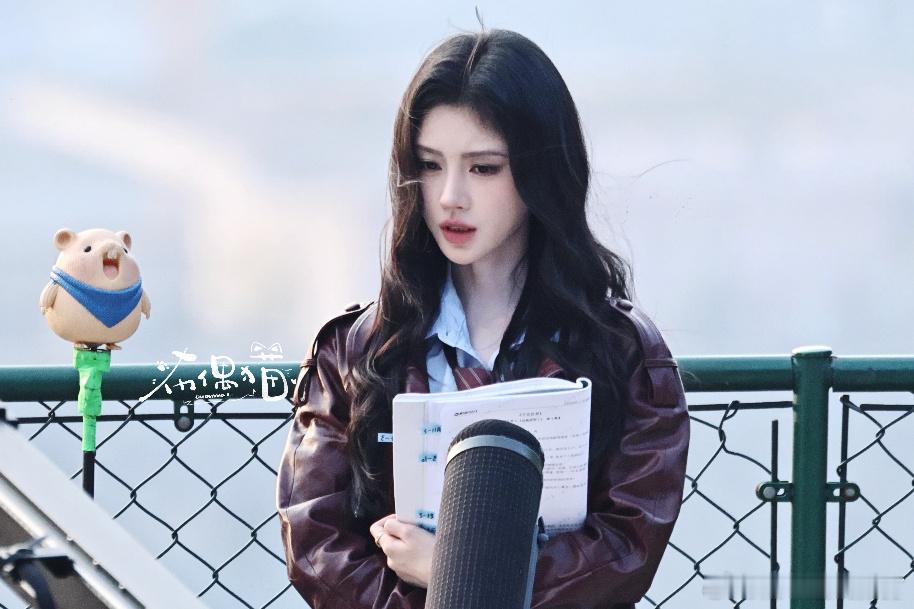 鞠婧祎 jjy 鞠婧祎苏绿夏 “灵魂漂泊半生 终于寻到同频共振”𝓜𝔂 𝔀?