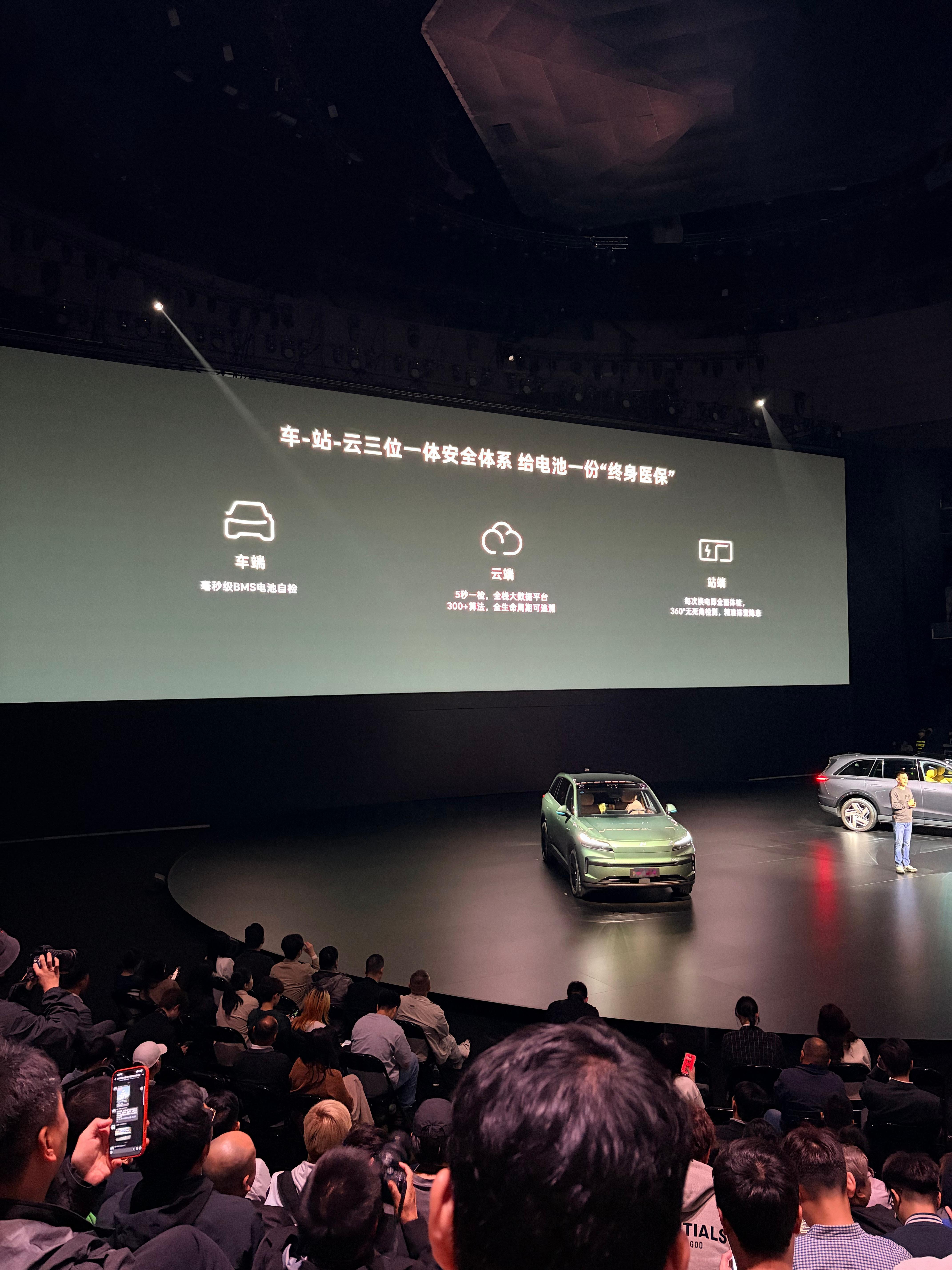 其实这才是乐道品牌最核心的竞争力所在！换电体系，让乐道车主不用为电池寿命发愁，同