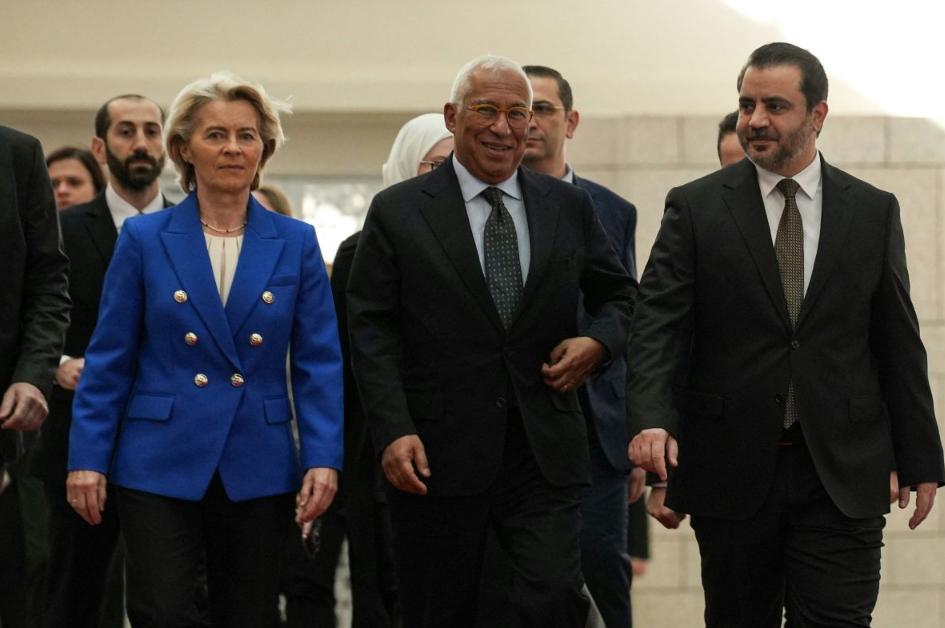 破冰！欧盟最高级别官员访叙，25亿欧元援助能否平息库尔德冲突？
 
巴沙尔政权倒