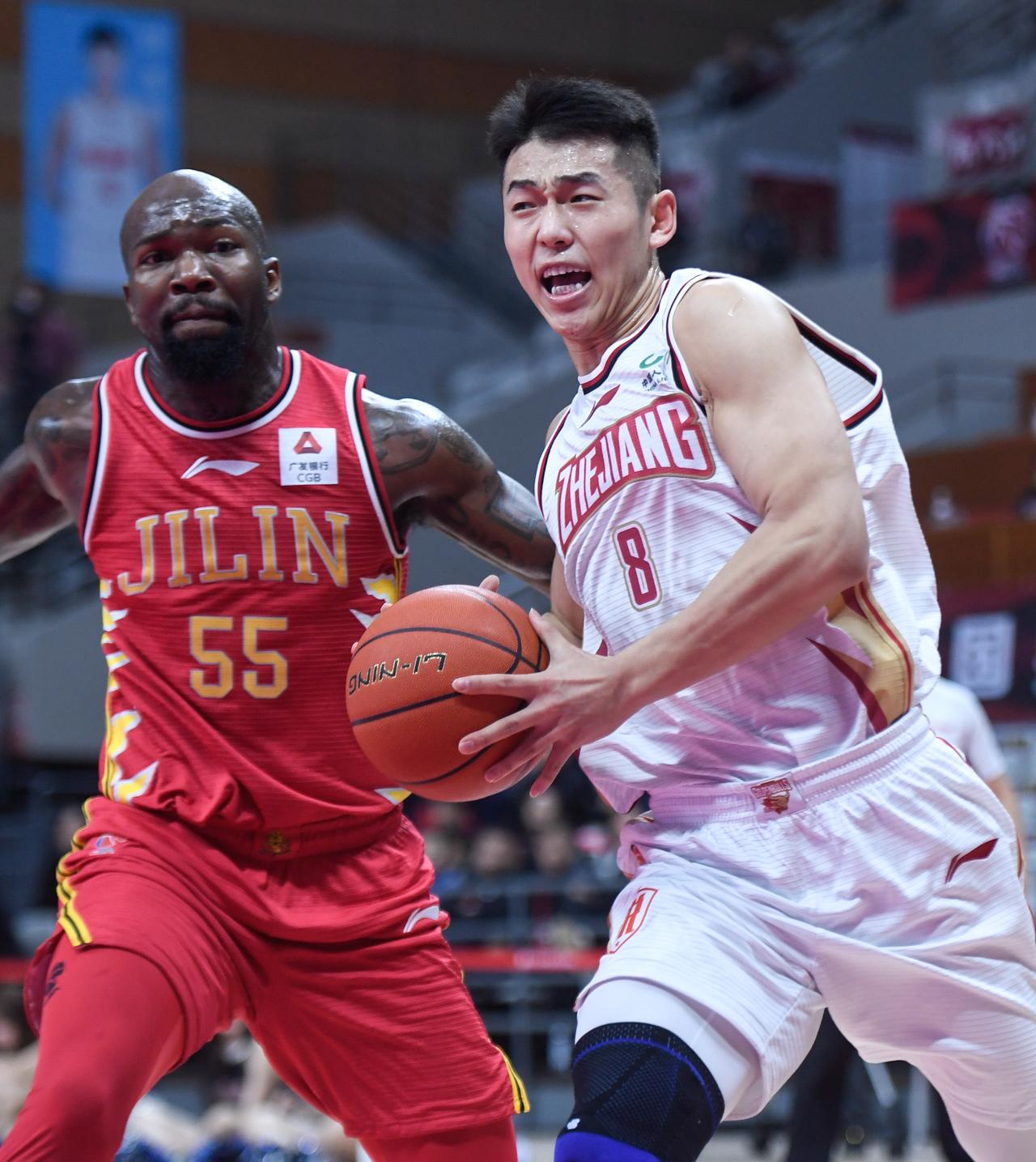 爆冷：常规赛第16名，击败了领头羊浙江。
谁能想到：吉林男篮主场击败了浙江方兴渡