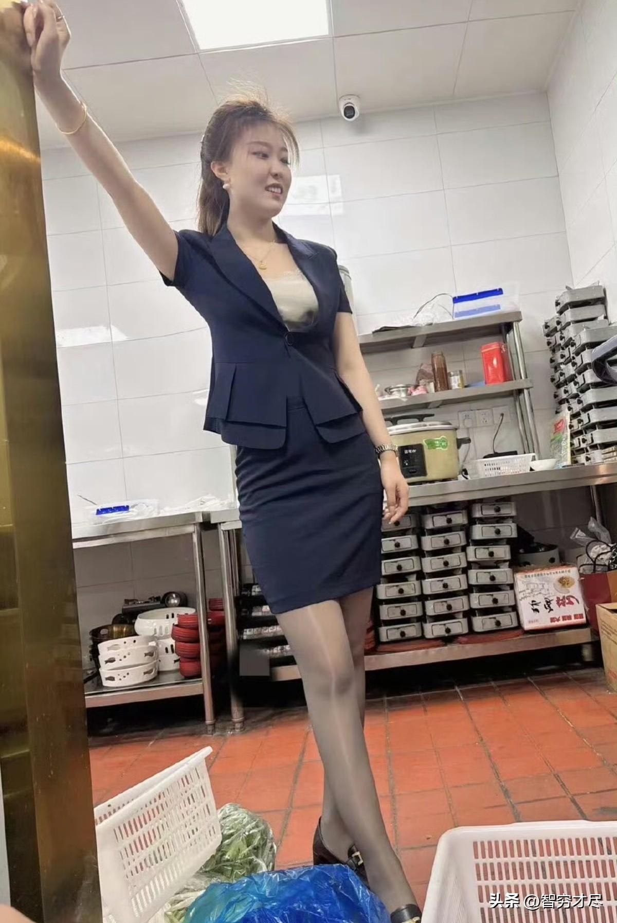 人啊，在家里吃饱了去外面多少也能吃几口，要是在外面吃饱了，家里是一口也吃不进去。