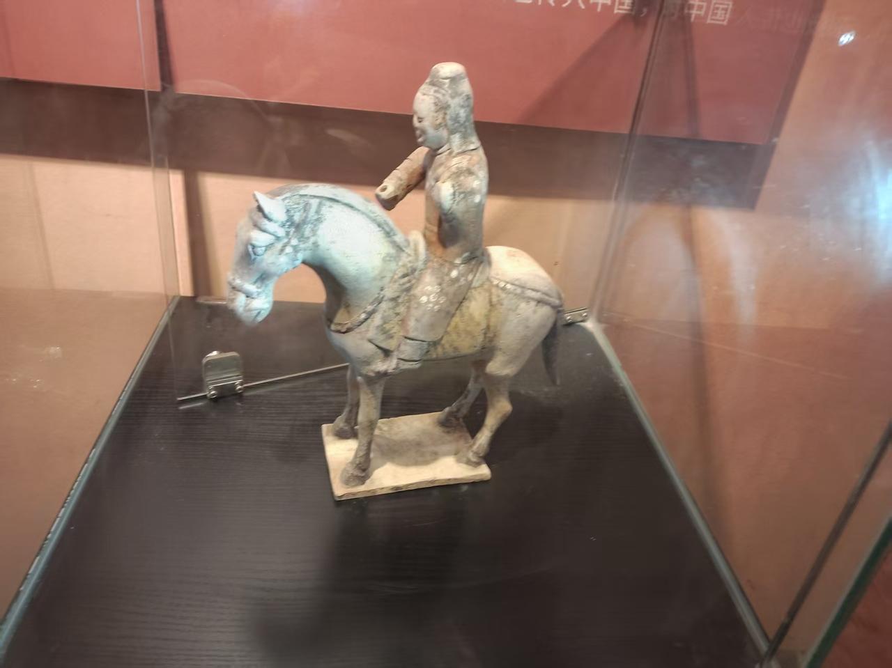 有自知之明的唐文宗李昂:

李昂:      爱卿呀，你说我能和历史上上的哪位皇