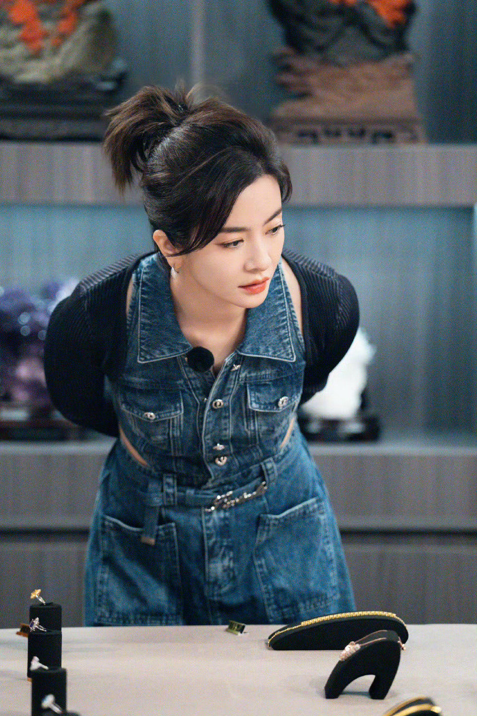 李晟滑跪速度像见到皇阿玛 谁没被李晟滑跪戳中笑点！速度快得自带画面感，“见皇阿玛