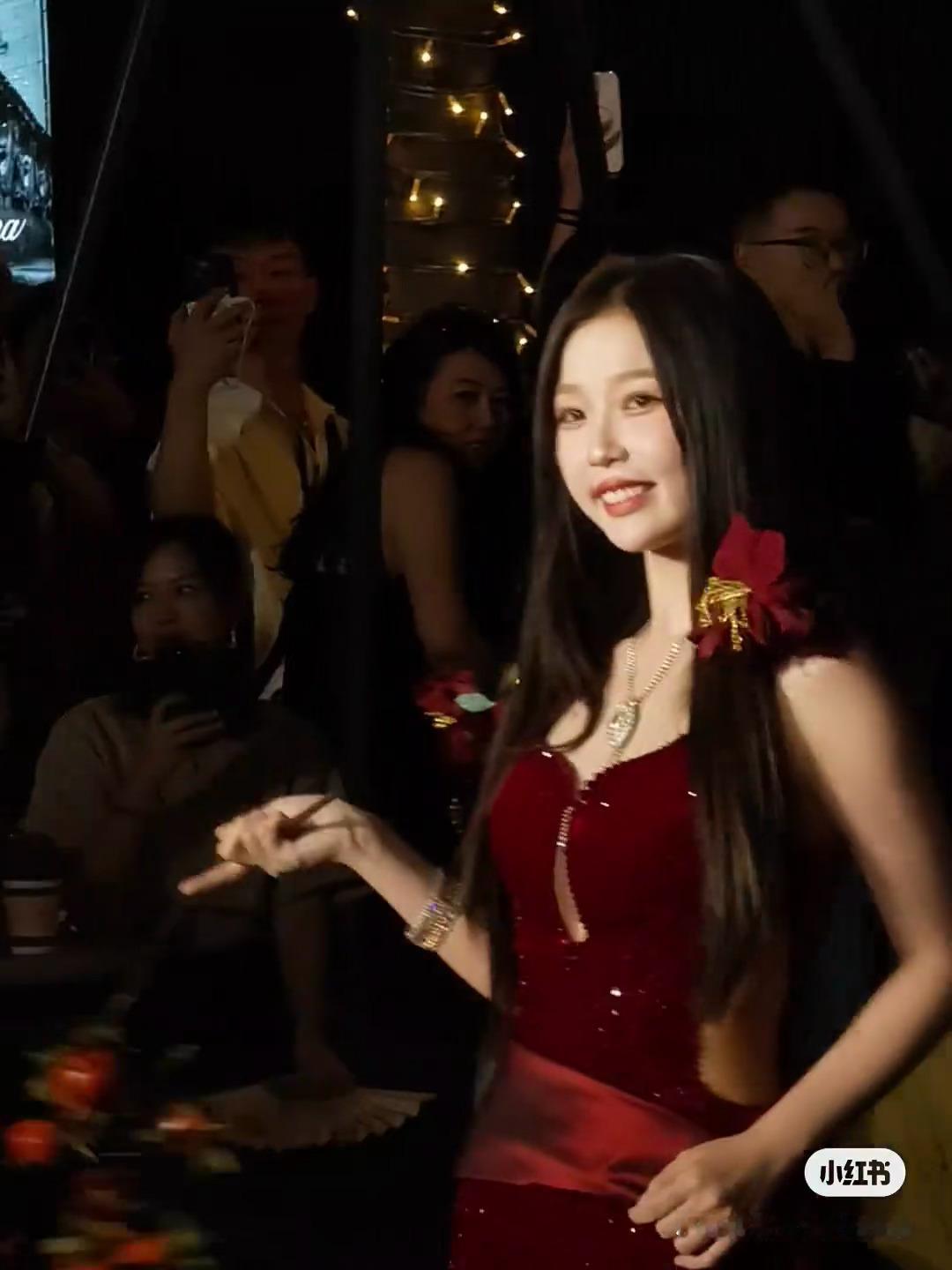 虞书欣就是最可爱的小女孩 ​​​