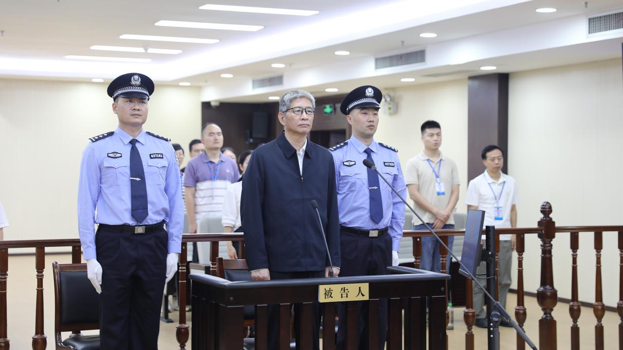 桂林原书记周家斌贪1.98亿被判无期，看到广西“虎”周家斌一审被判无期徒刑，属实