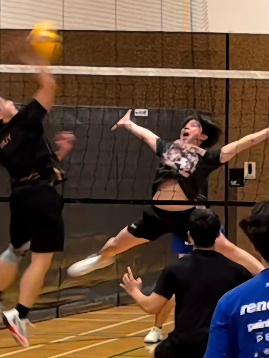 这就是我现在的拦网水平 主要起到个造型的作用