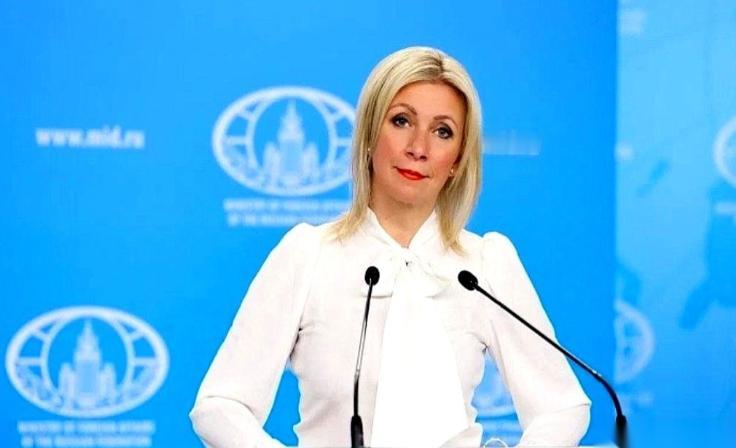 就在全球目光还盯着北极航道和能源争夺时，俄罗斯突然在格陵兰岛问题上开腔：谁要拿中