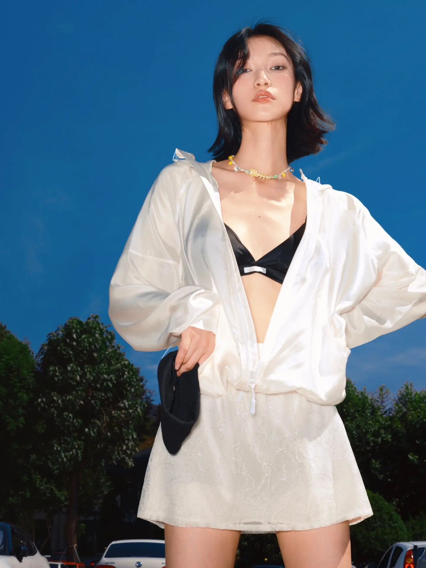 芬达色的夏日。也许不是真的绯红 但是她说蓝天很清透 MODLE