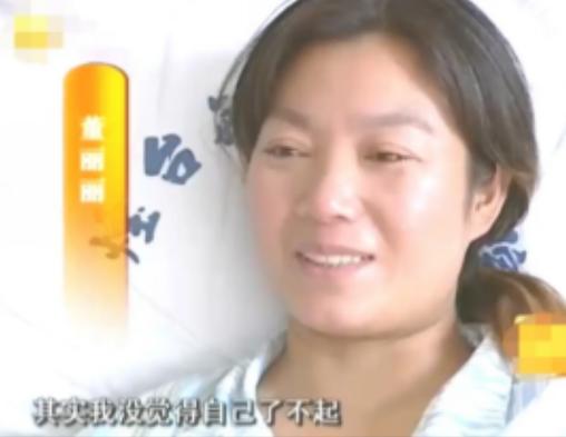 2011年，山东男子患上尿毒症被家人抛弃，独自在医院躺了一个月后，打算放弃了此残