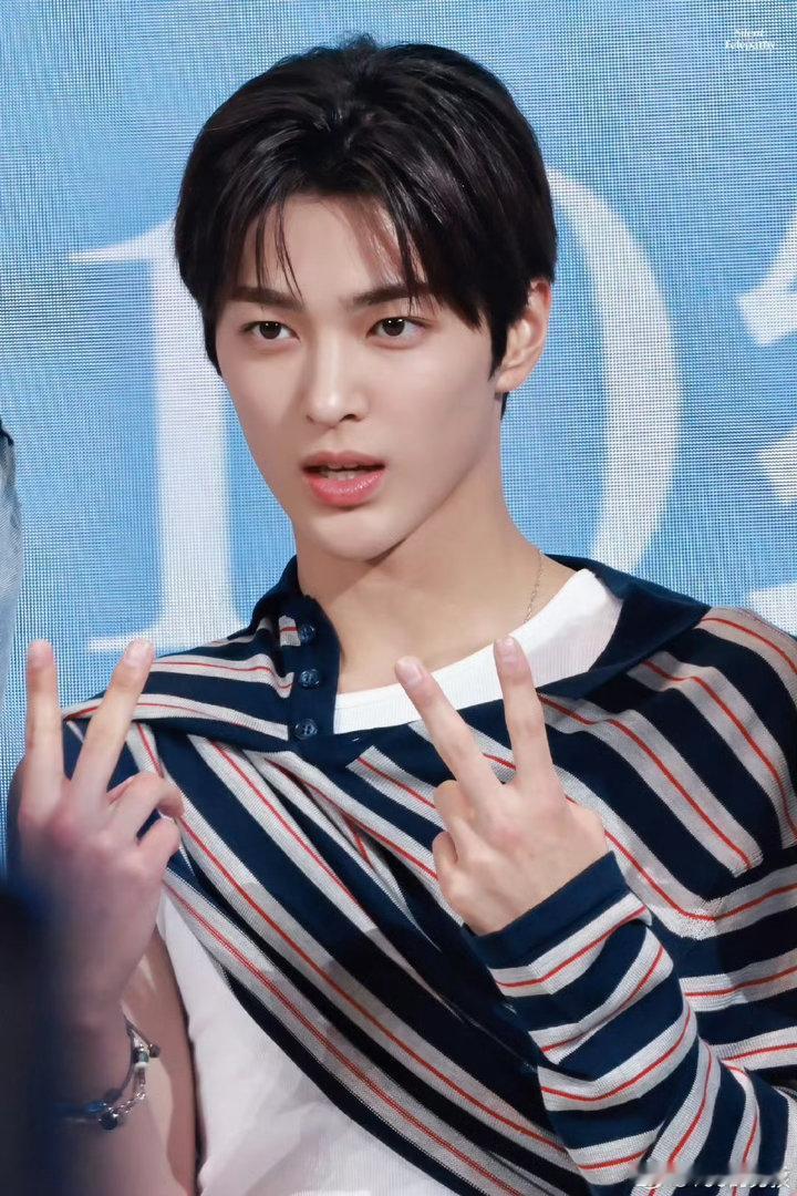 CORTIS逆应援送烤蹄子 粉丝说自己是烤蹄子，他们就记住了。不是群发的礼物，是