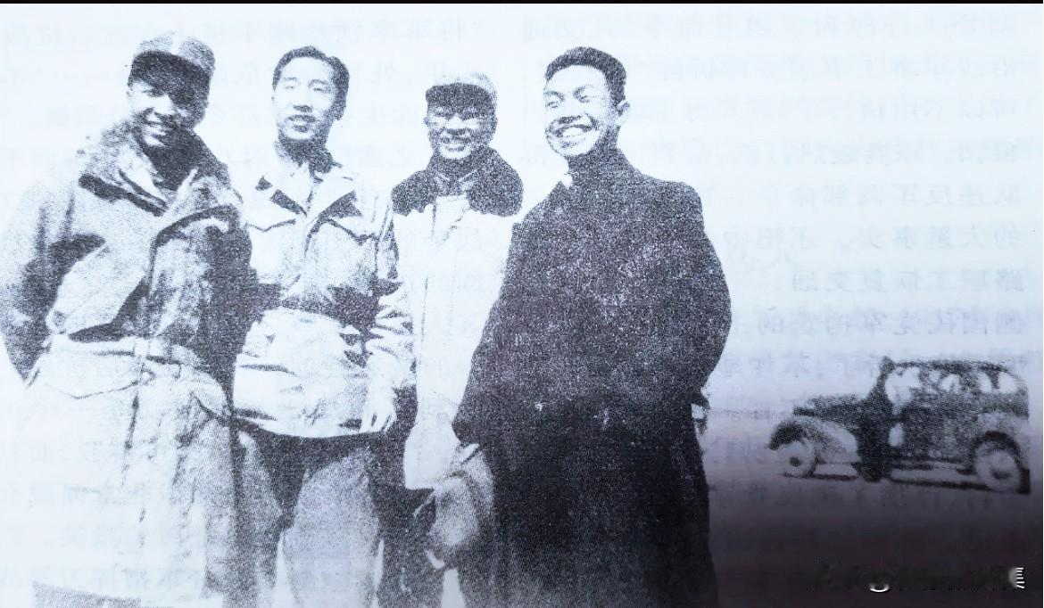 1946年，陈赓参加军事调处执行部工作。图为他与同事及翻译等人在一起：韩钧、翻译