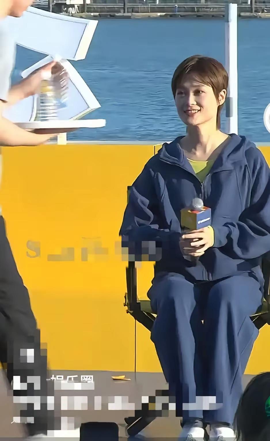 发现没
41岁的李宇春身上
有一地方很神奇，平常很低调但是一旦到了各种大晚会就出