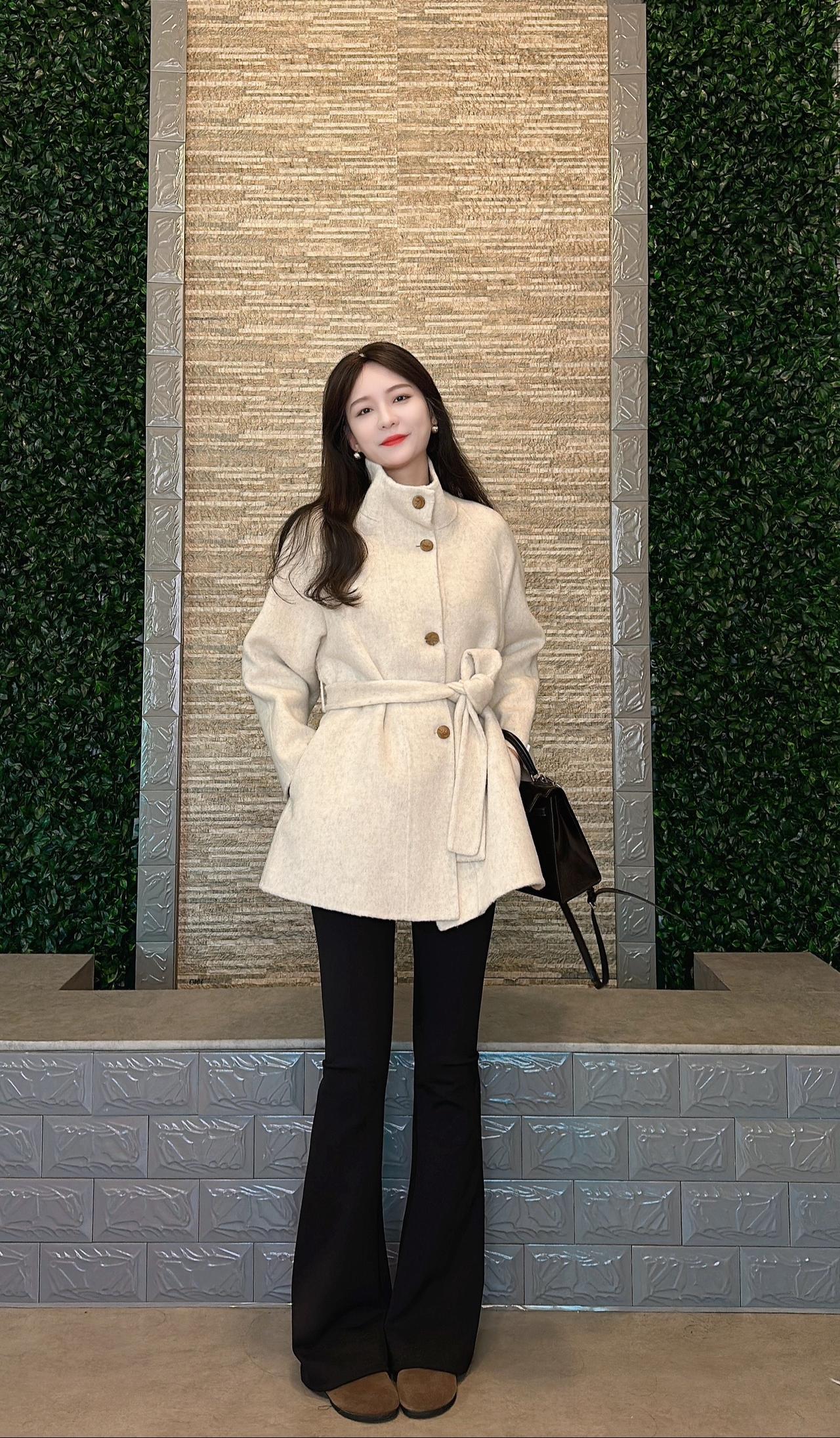 接受脸上的皱纹，更爱眼里的通透，岁月给我的印记，每道都藏着故事。羊毛外套 冬季穿