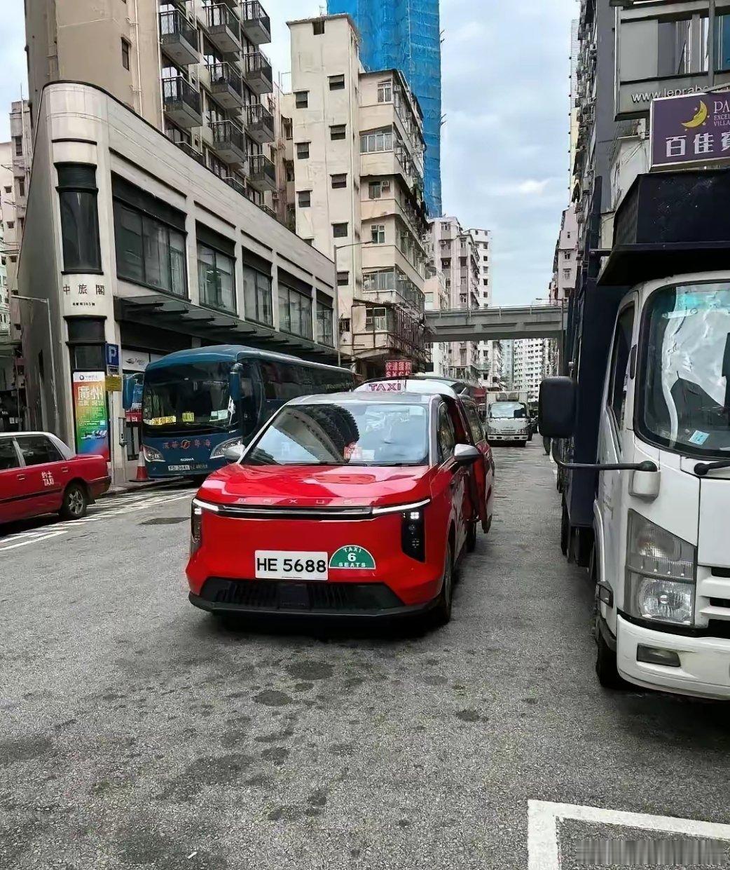 香港有了上汽大通品牌的的士，之前一直都是丰田的天下。上汽大通的历史可以追溯到18