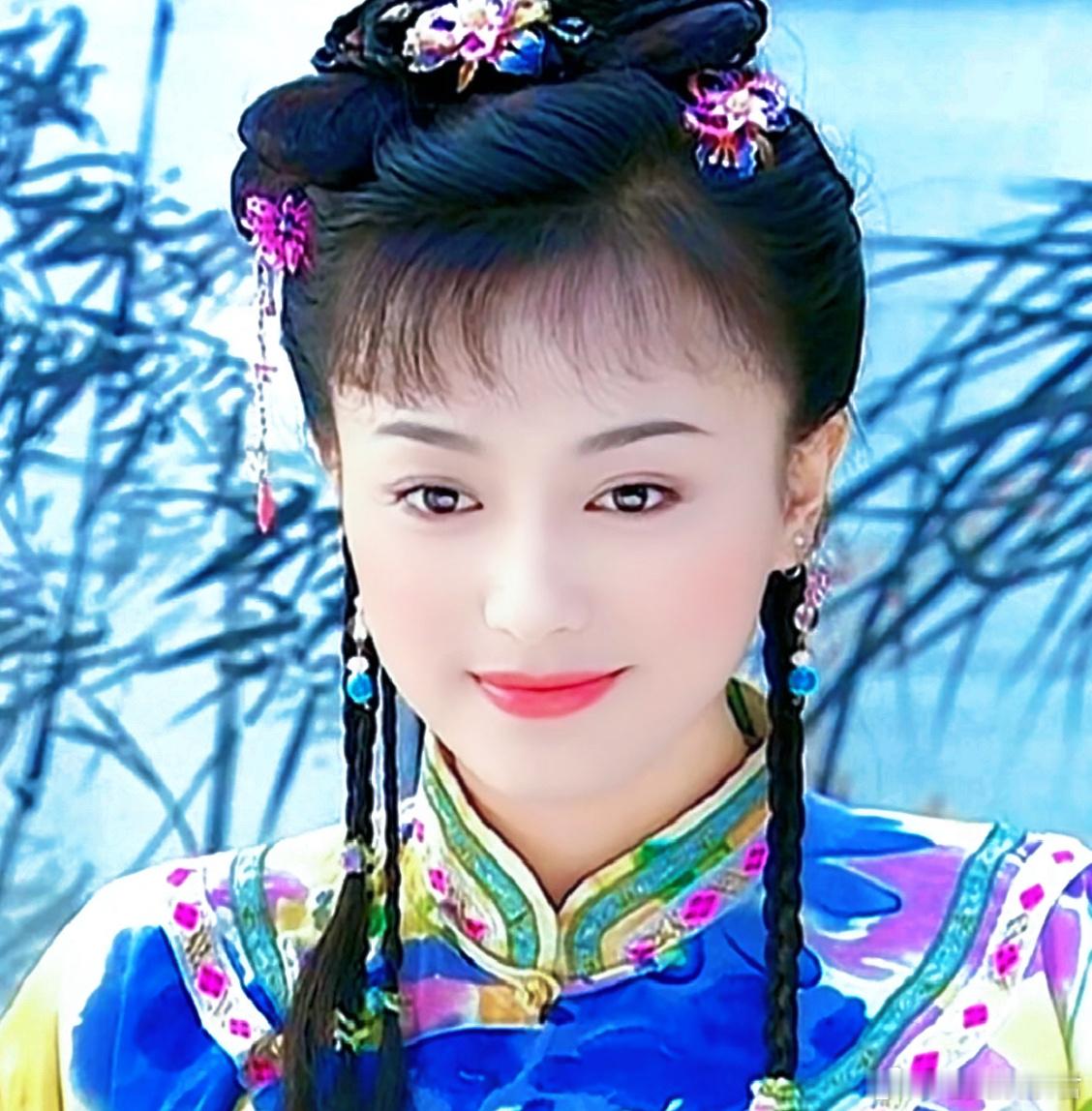 秦岚[超话]  还珠格格3之天上人间秦岚知画秦岚古装第一组美图分享[色]秦岚 ​