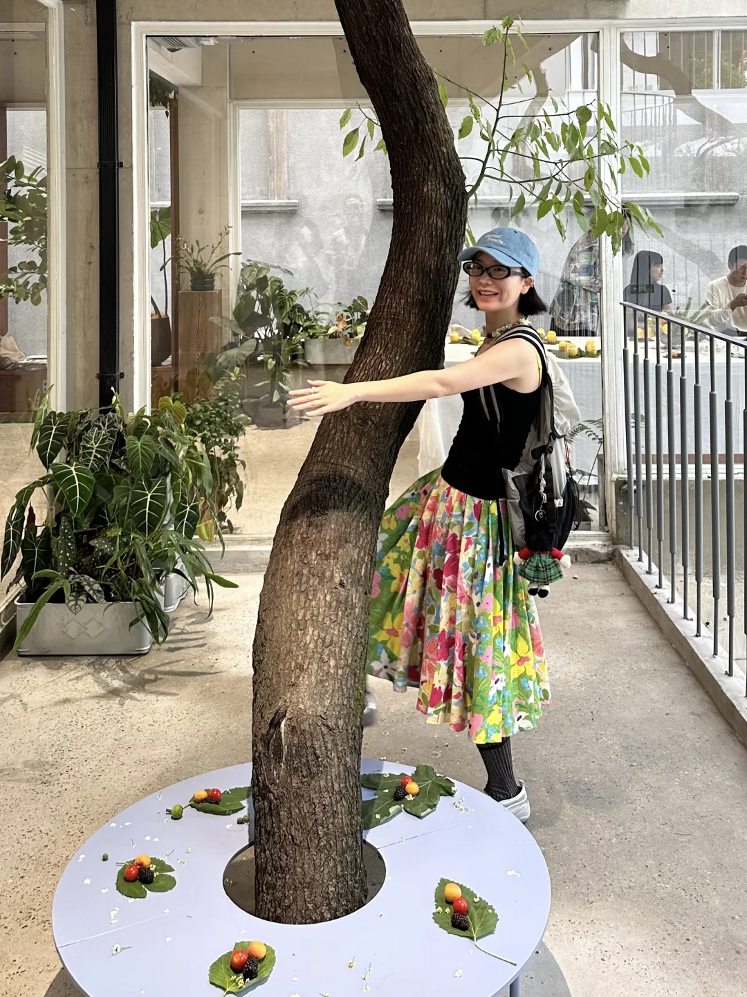 穿花裙子就会一直转圈圈