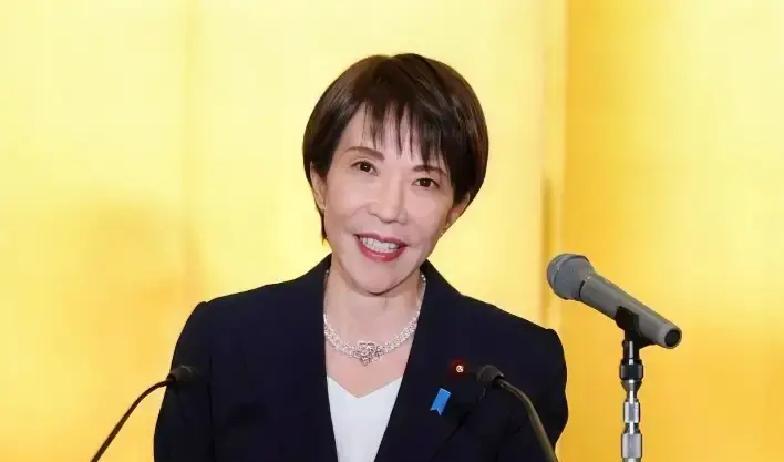 日本政坛在对华出口管制问题上火力拉满了。
 
1月11日，日本政界人士高市早苗在