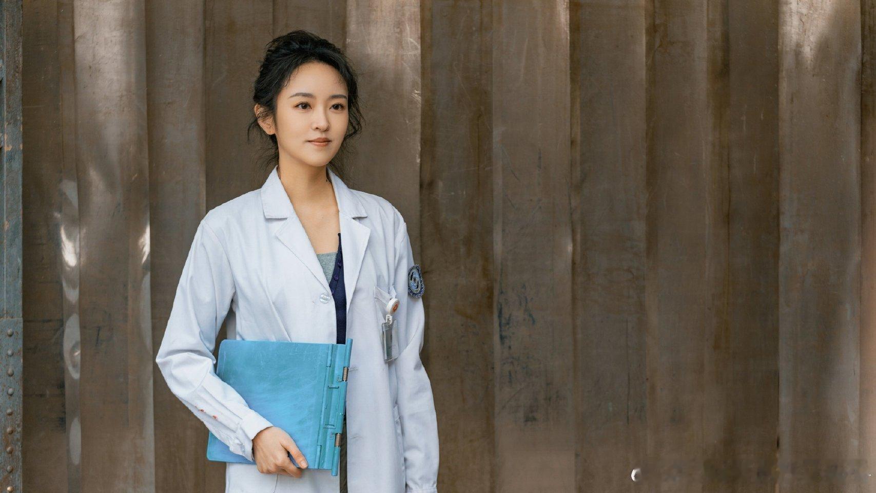 刘泳希李嘉铭官宣离婚  这么快就开始内娱离婚季了吗？既陈妍希陈晓官宣离婚后又一夫