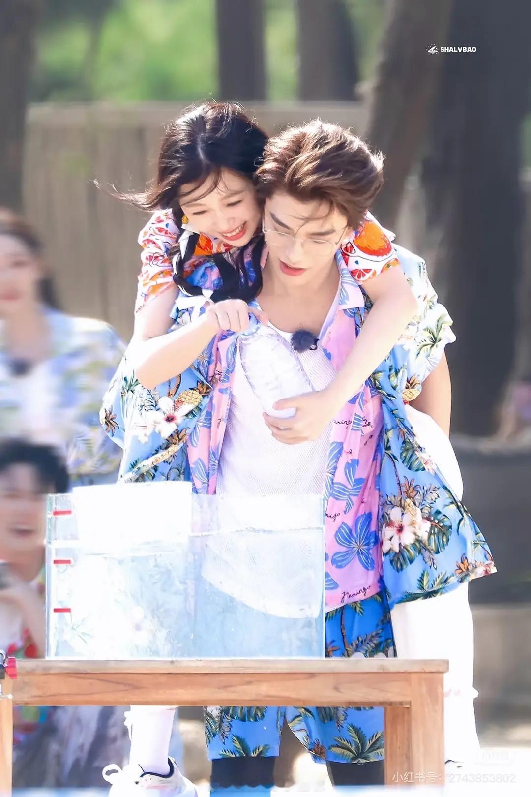 🐆🐱美妙合照🈶️[抓狂][舔屏][舔屏][舔屏]||禹宙中欣 禹宙中欣  