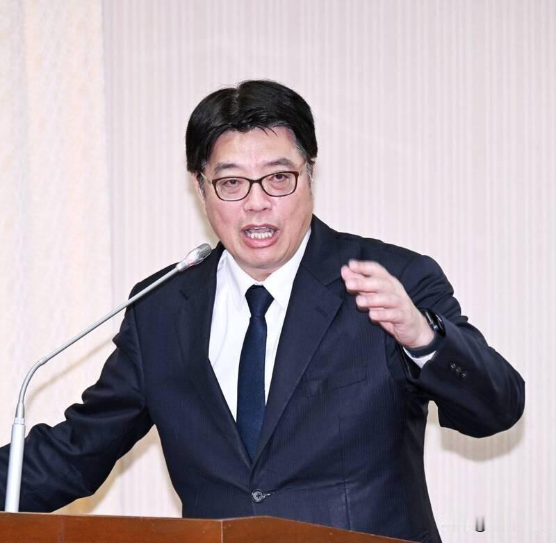 录像参与海峡论坛 邱垂正：将查处饶庆铃

台东县长饶庆铃原计划参加海峡论坛，被台