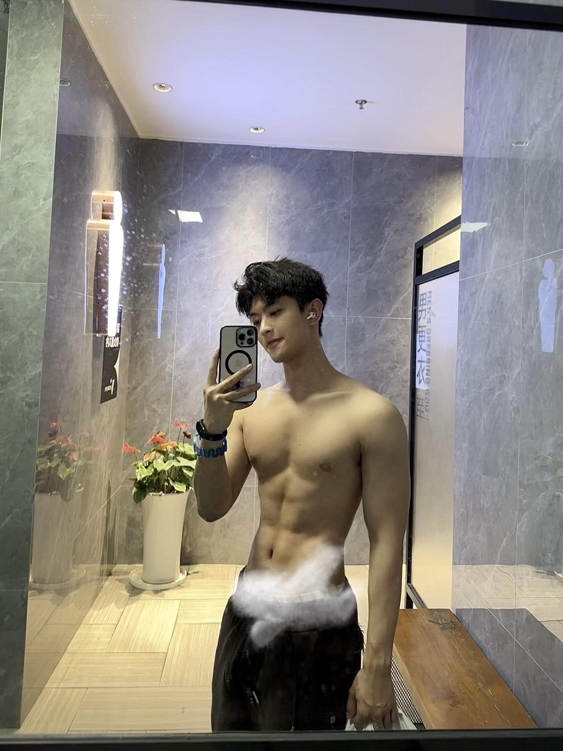 吃过了吗 看看我是不是你的菜。