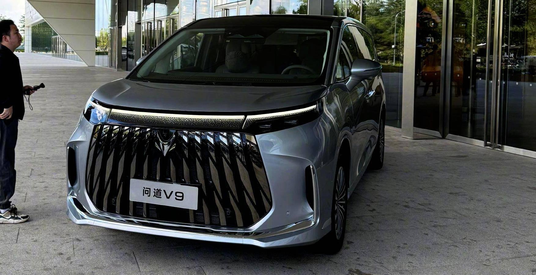 问道V9开启预售！大尺寸配华为增程 续航超1300公里 剑指20万级MPV市场国
