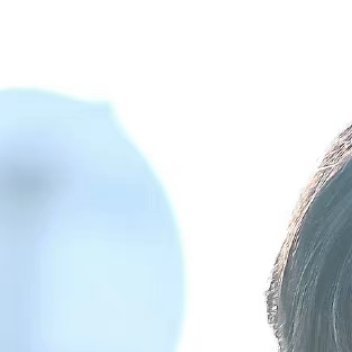 每日一善  🦁 阳光信用  愿意放弃才不会苦，适度知足才不会悔；记住感恩才不会