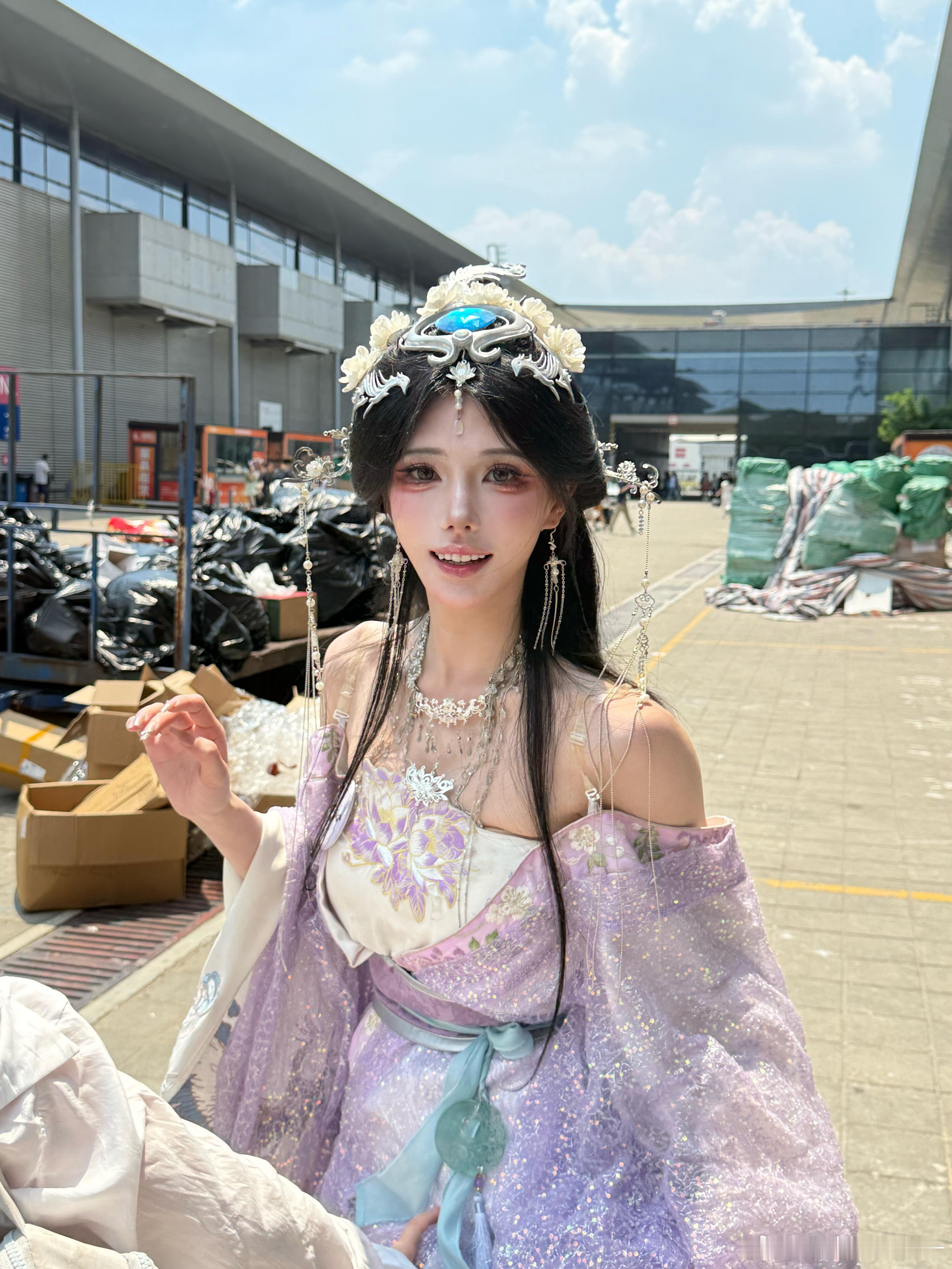 美神降临… 