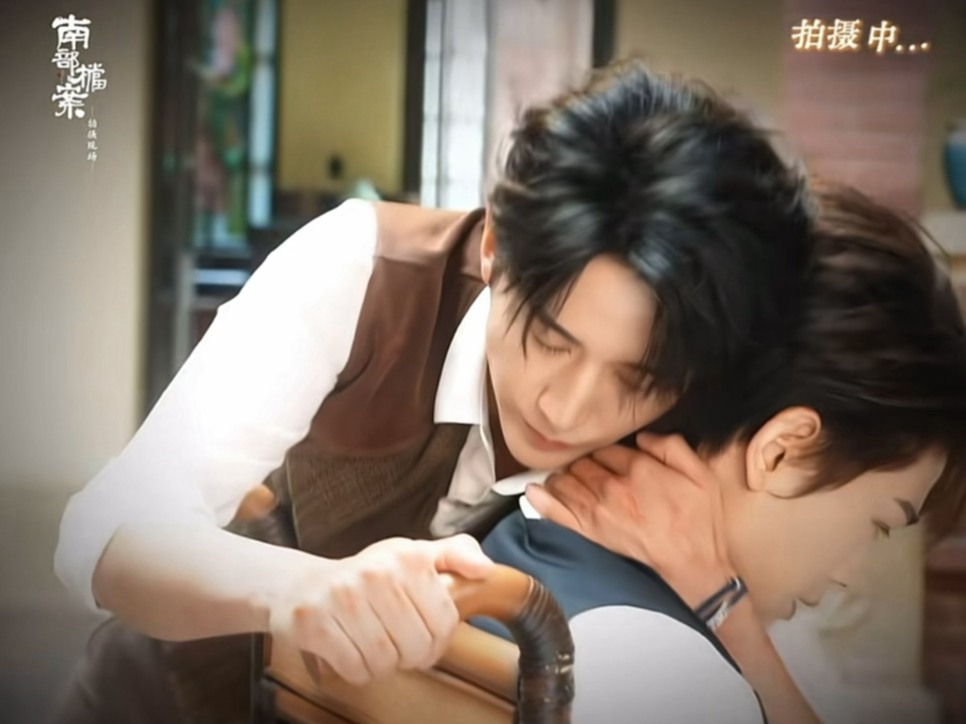 ？太糟糕了，这么拍演员都不觉得奇怪吗… 