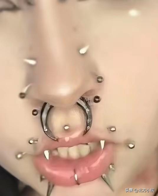 娶媳妇能接受这样的女孩子吗？
有的女孩子们太前卫了，有纹身的、有打唇钉的！这些女