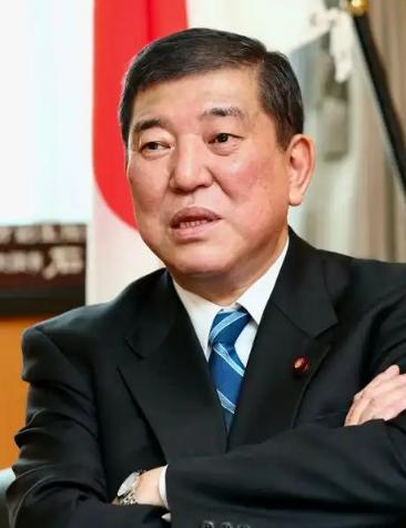 我们不需要日本道歉！因为我们伤亡的3500万同胞并没有给予我们原谅他们的权利和资