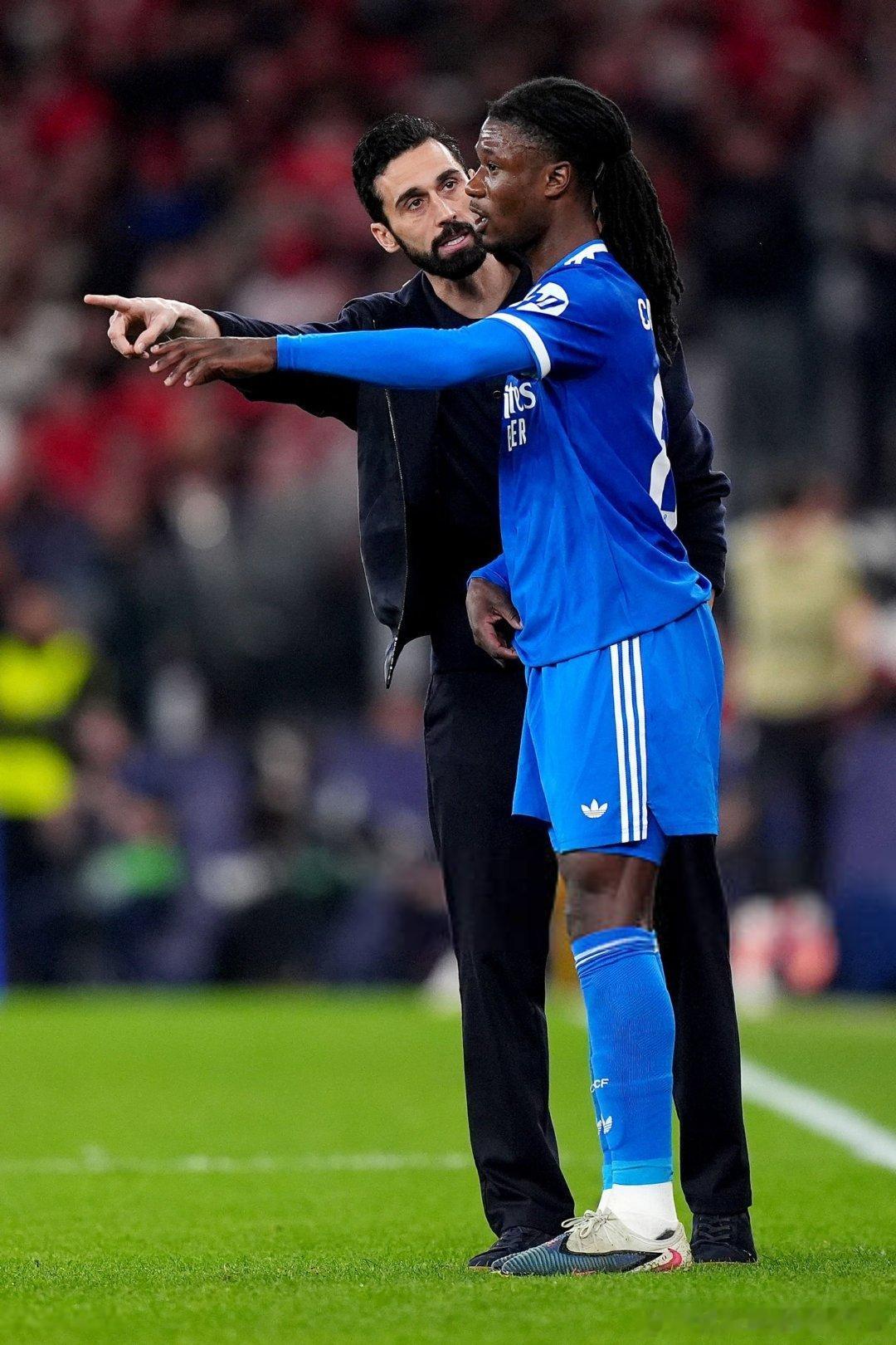 【半场】本菲卡0-0皇家马德里；上半场多次进攻机会全被本菲卡化解欧冠联赛 本菲卡