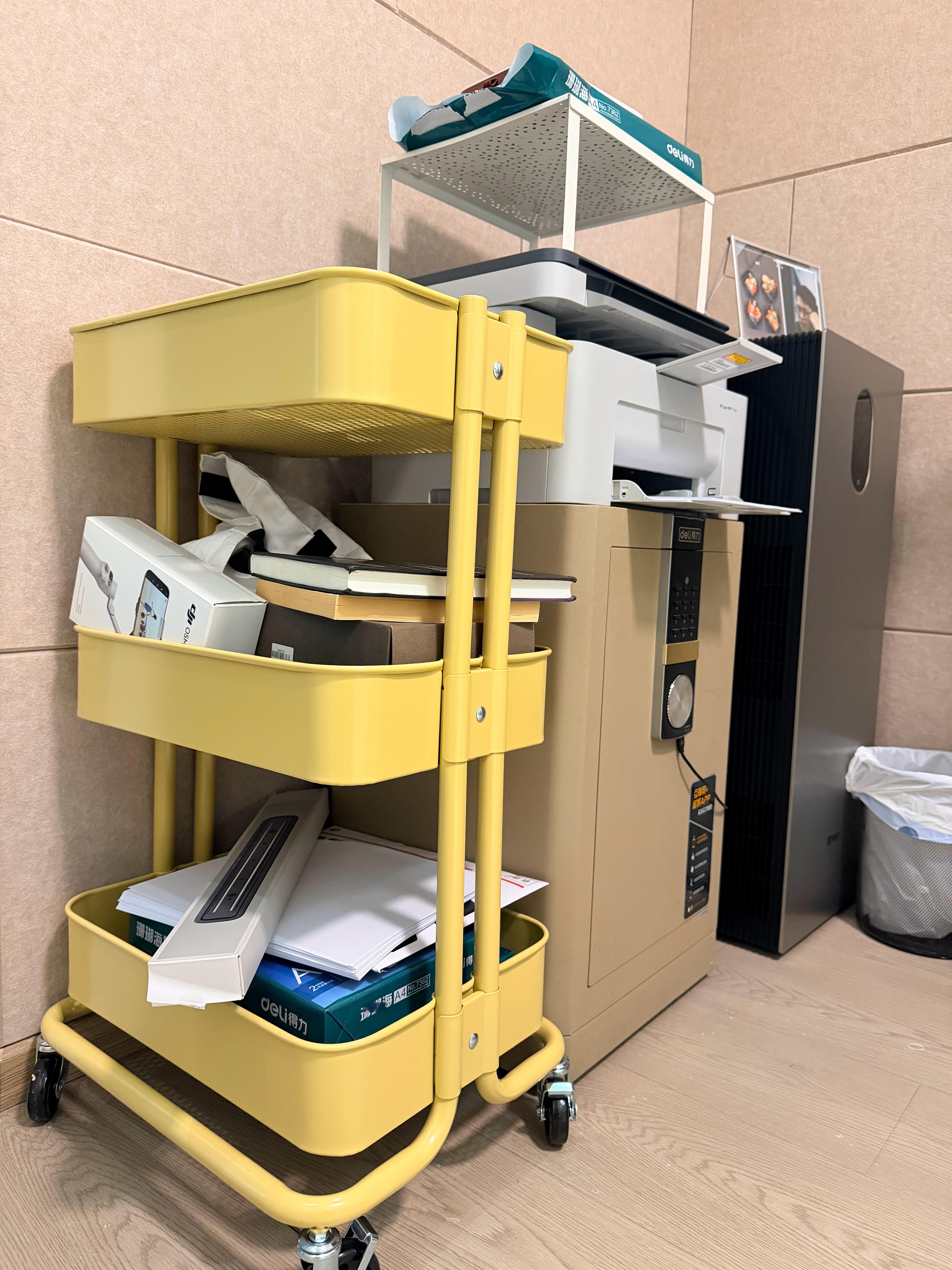 上班了👋办公室有新装备，又进化了突然有种配得感不足的感觉，那今年就卖力工作吧感