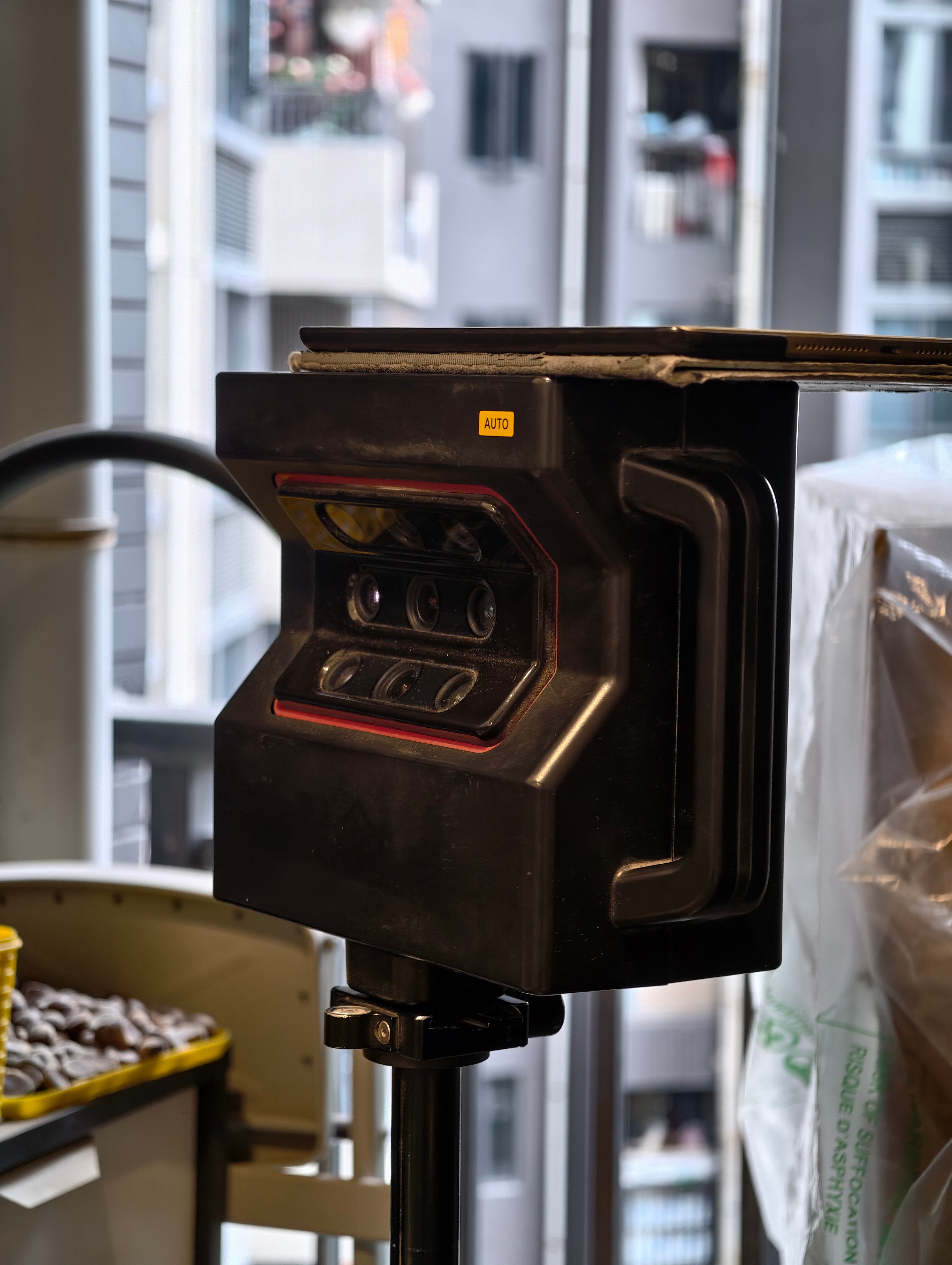 拍照师傅上门，这个全景相机看起来挺酷的  主页有大佬考虑深圳买房吗？ 