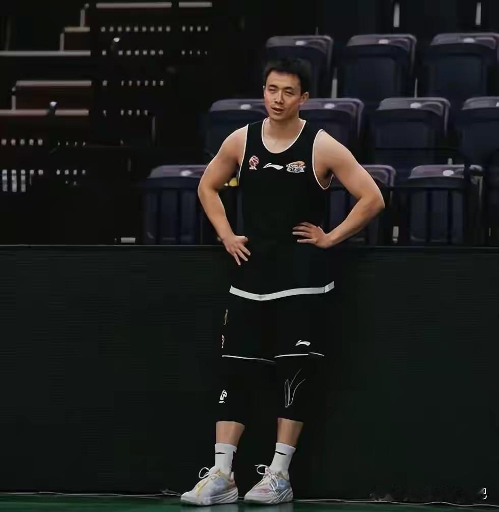 赵继伟复出表现完美，帮助球队力克新疆！
看来辽宁少了赵继伟还真不行啊，今晚对阵新