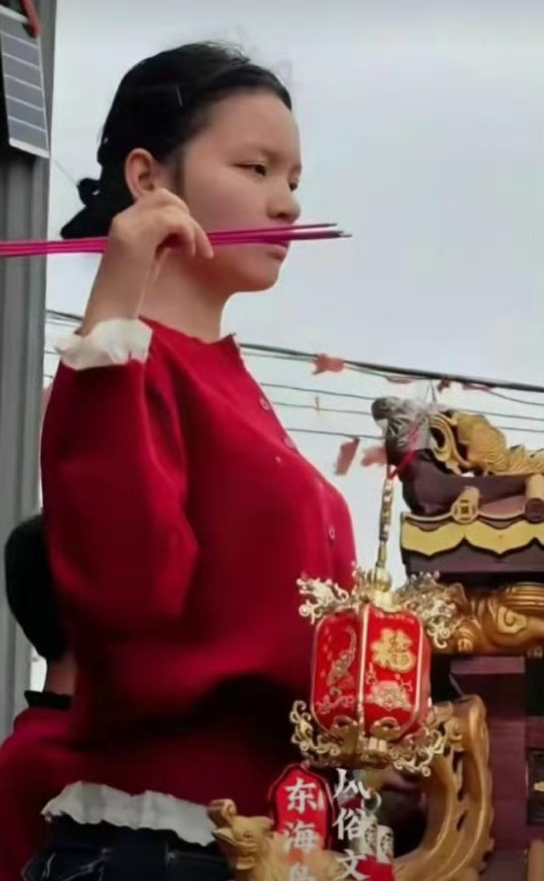 湛江妈祖巡游闹剧：是信神，还是信钱？

2026正月初二，湛江东海岛拾石村妈祖巡