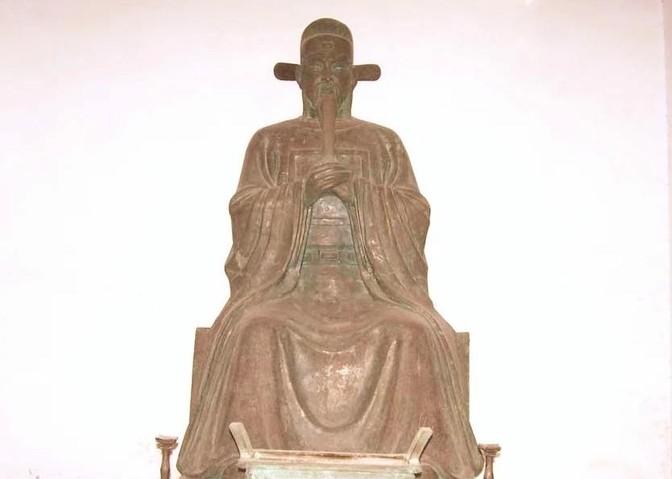 1402年，37岁的兵部尚书铁铉，被放进滚烫的油锅烹炸，同时，其妻杨氏也被送进教