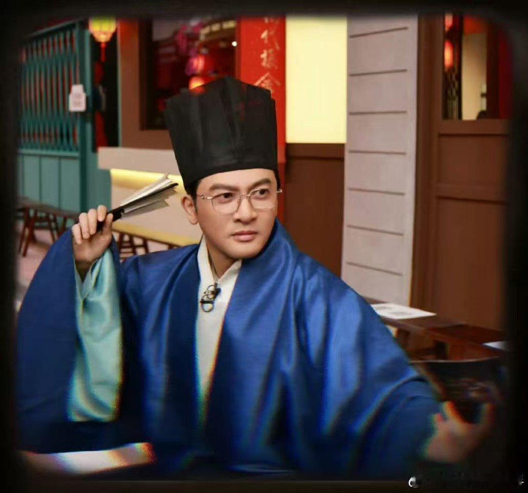 苏有朋 接受焦虑本身就不紧张了声鸣远扬苏有朋大师课现场，选手们不仅提升唱情歌能力