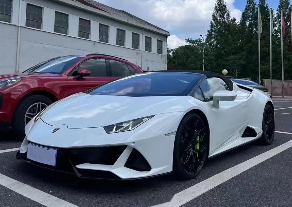 兰博基尼 EVO Spyder 四驱[酷]2020年5月上牌，12800公里当年