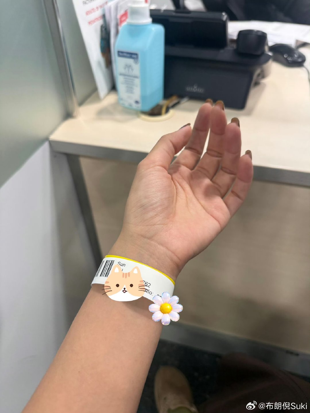 西班牙美食陷阱海鲜是真鲜，中招也是真快翻译软件救我狗命，西语看病初体验8000块