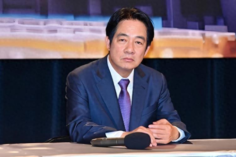 赖清德这回是真的慌了！140亿美元的对台军售案，说没就没。美国人当面摔门，还顺手