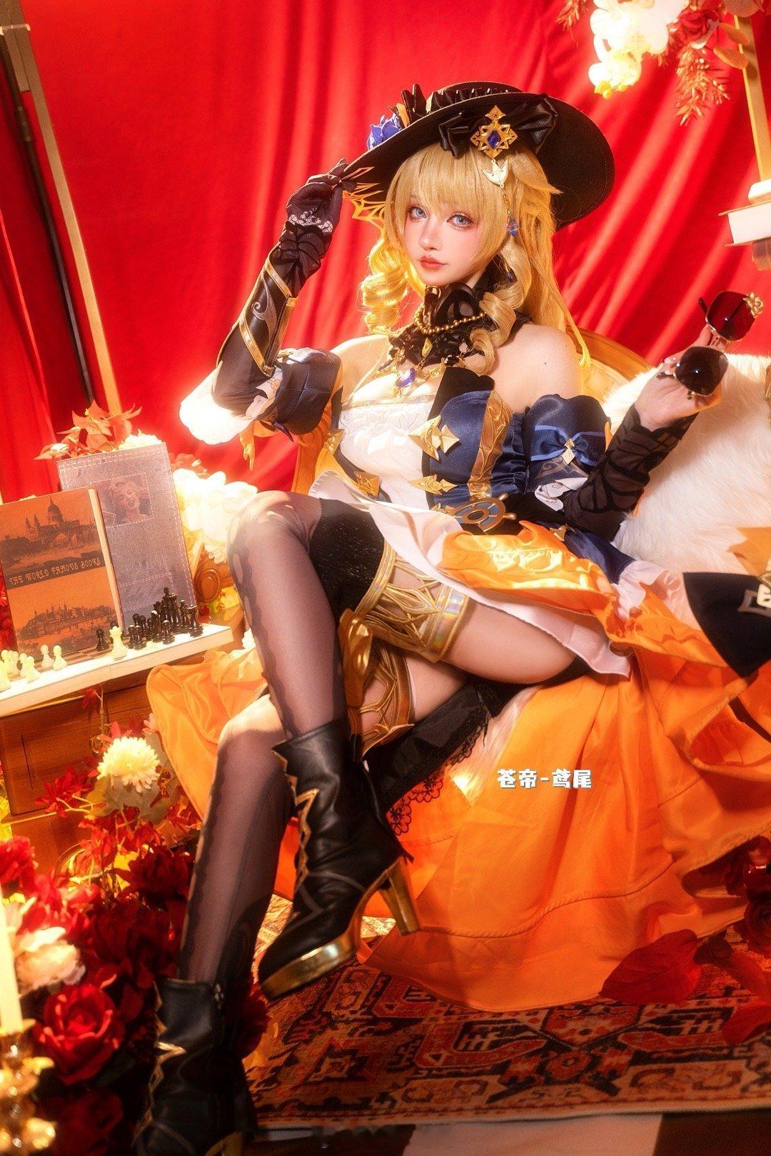 #cosplay[超话]##二次元cos大赏# 大家久等了呀！娜维娅来啦～其实早