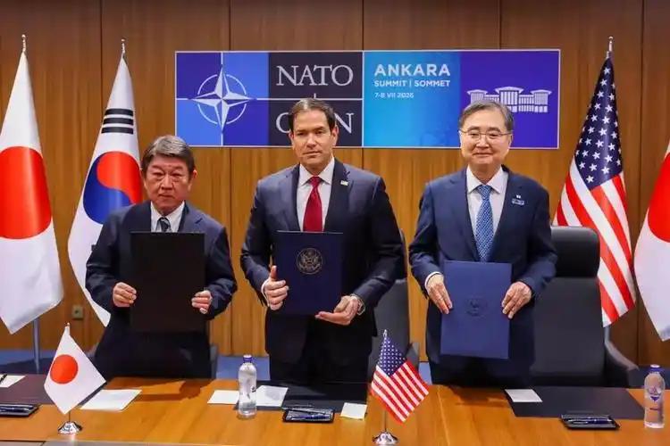 安卡拉峰会结束了，但欧洲领导人的冷汗还没干。

特朗普这次不是打破规则，是让所有