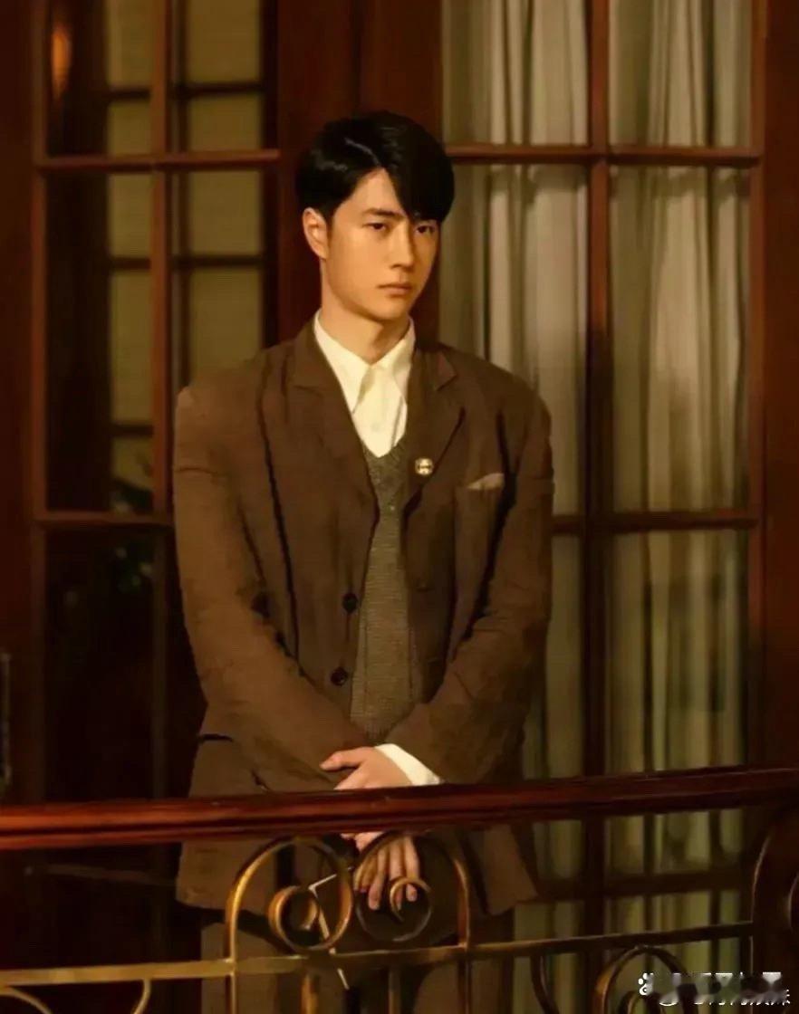 雷佳音的演技如同一剂惊喜药剂，意外感动了无数观众。倾情演绎让他在众多演员中脱颖而