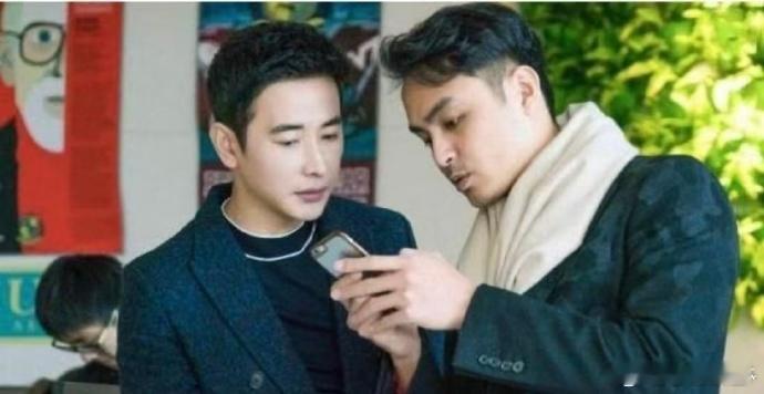 12年前仇人12年后亲人 谁能想到，12年前在剧里剑拔弩张的罗晋和明道，如今成了